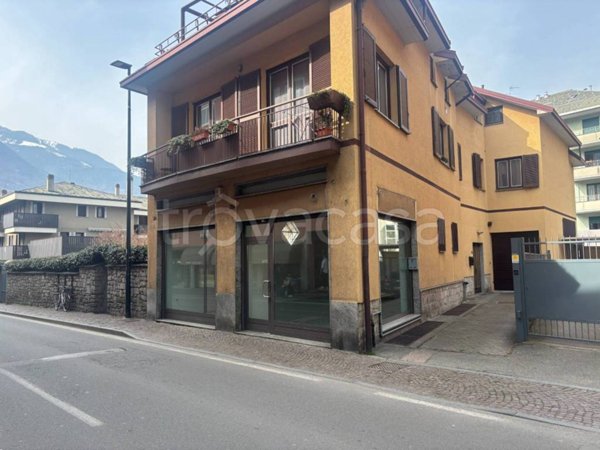 negozio in affitto a Morbegno