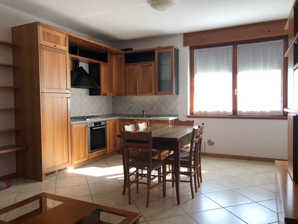 appartamento in affitto a Piateda