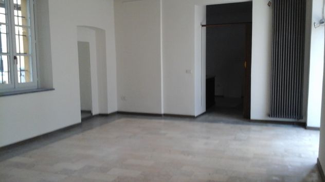 locale commerciale in affitto a Sondrio in zona Centro Città