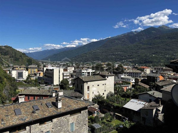 casa indipendente in affitto a Sondrio in zona Centro Città