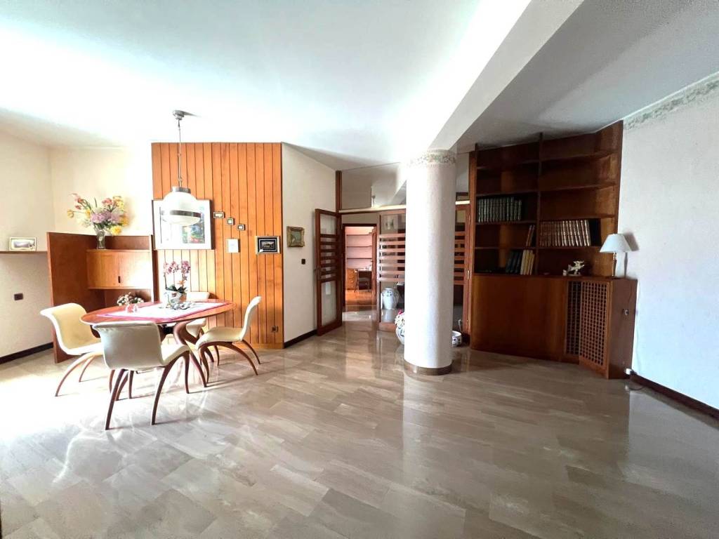 appartamento in affitto a Sondrio in zona Centro Città
