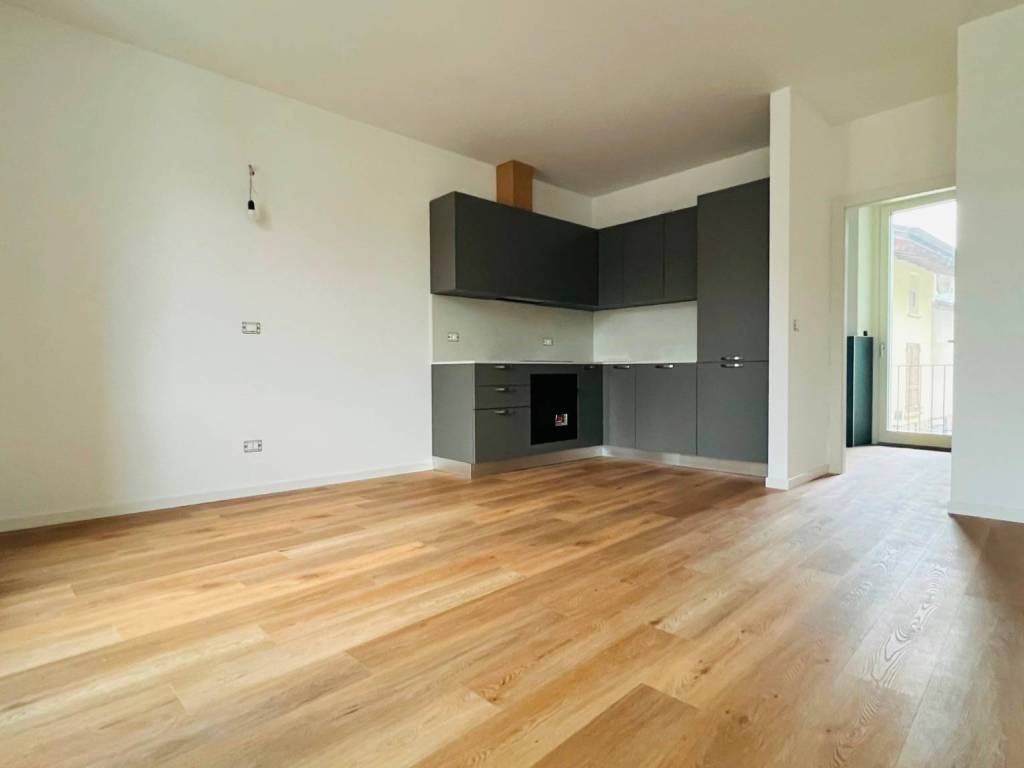 appartamento in affitto a Sondrio in zona Centro Città