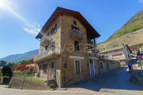 appartamento in affitto a Sondrio in zona Colda