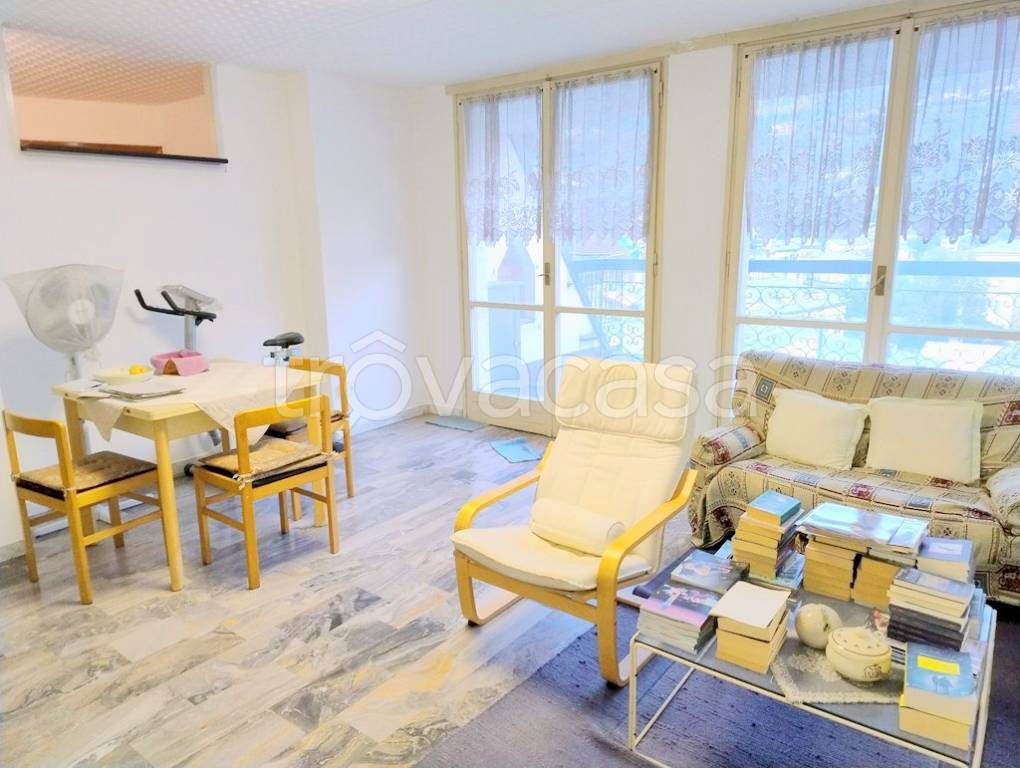 appartamento in affitto a Sondrio in zona Centro Città