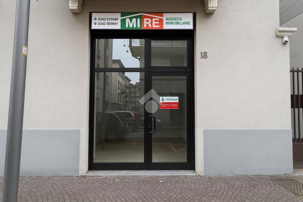 ufficio in affitto a Sondrio in zona Piazzale Bertacchi