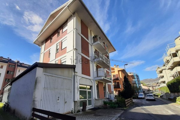 locale commerciale in affitto a Sondrio in zona Ospedale