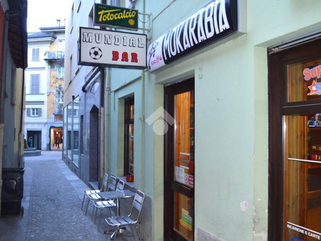 negozio in affitto a Sondrio in zona Centro Città