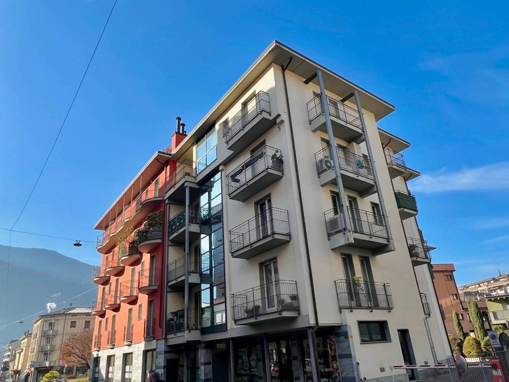 appartamento in affitto a Sondrio in zona Centro Città