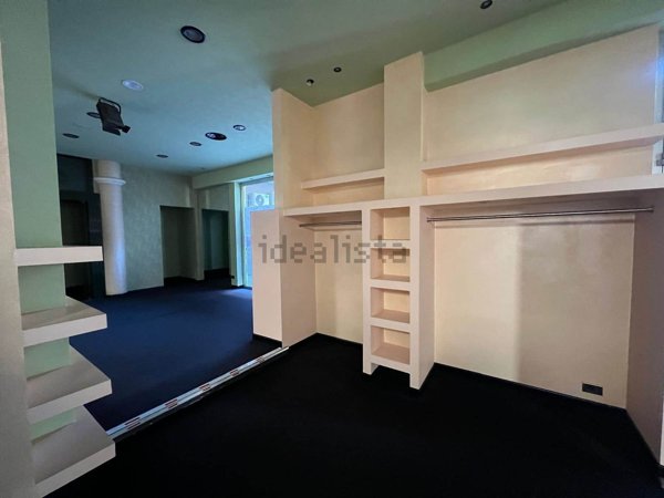 locale commerciale in affitto a Sondrio in zona Centro Città