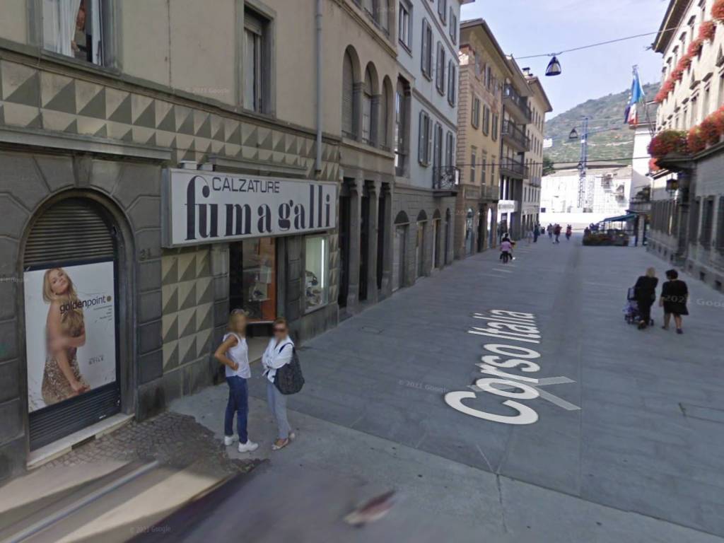 negozio in affitto a Sondrio in zona Centro Città