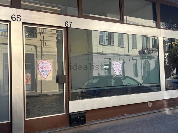 negozio in affitto a Sondrio in zona De Simoni