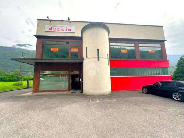 negozio in affitto a Teglio