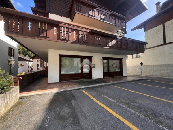 negozio in affitto a Valdidentro in zona Isolaccia