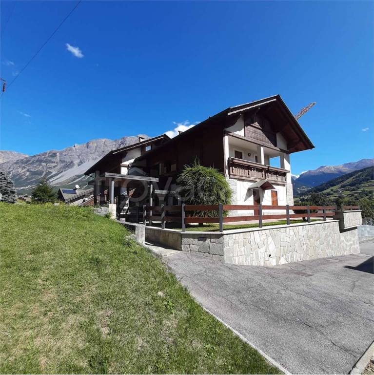 appartamento in affitto a Valdisotto in zona Santa Lucia
