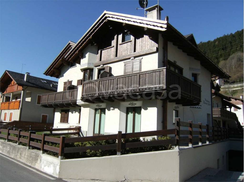 appartamento in affitto a Valdisotto in zona Santa Lucia