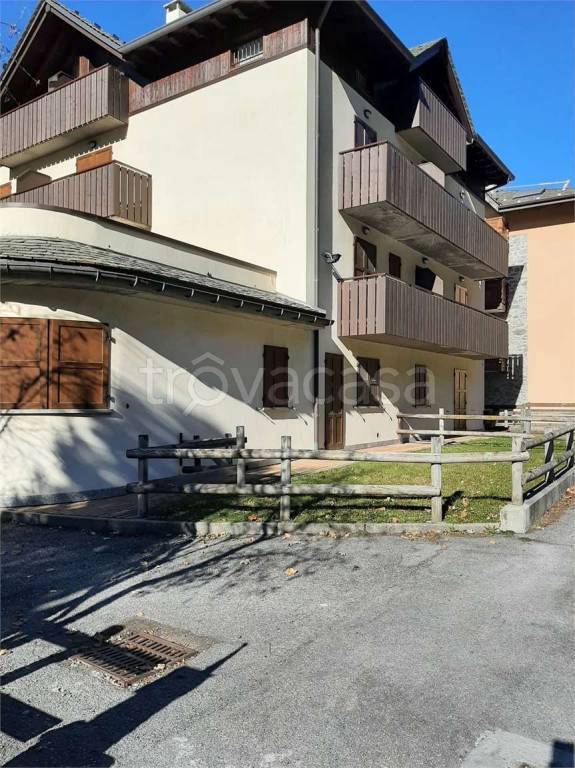 appartamento in affitto a Valdisotto in zona Cepina