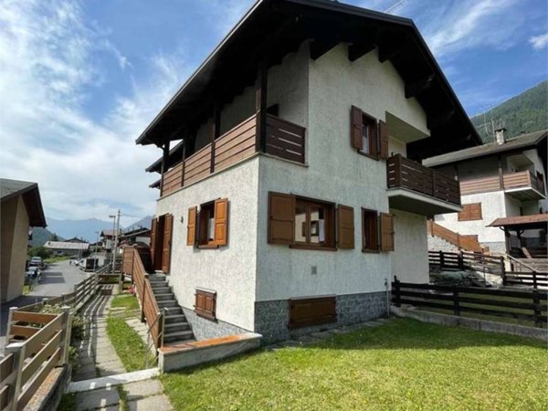 appartamento in affitto a Valdisotto in zona Cepina