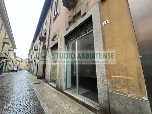 negozio in affitto ad Abbiategrasso