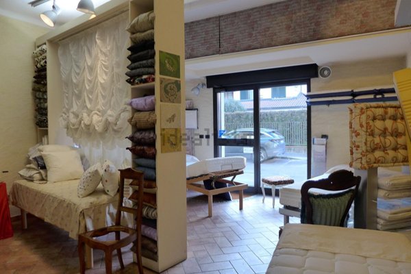 negozio in affitto ad Abbiategrasso