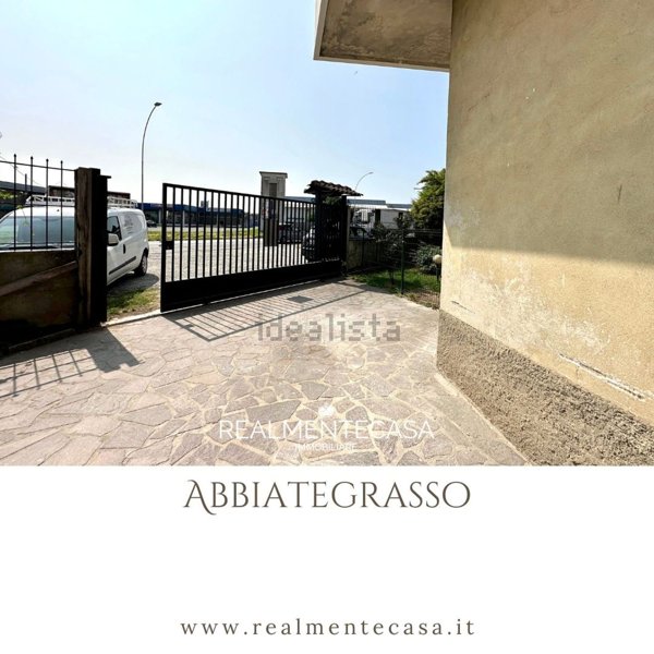 capannone in affitto ad Abbiategrasso