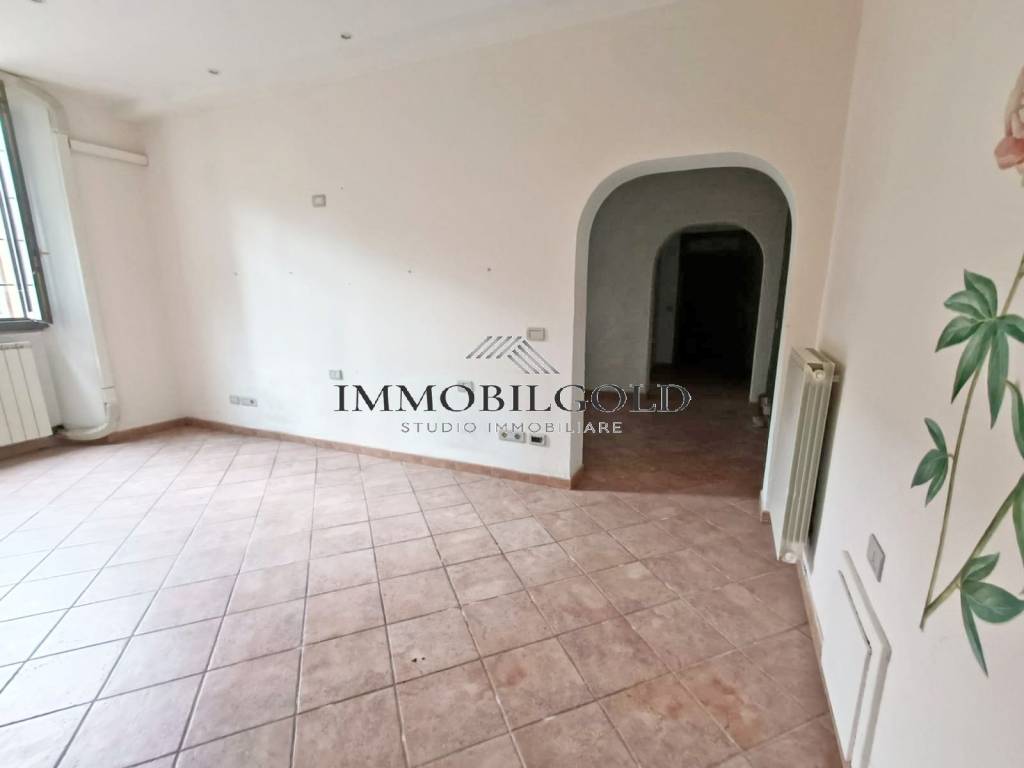 negozio in affitto ad Abbiategrasso
