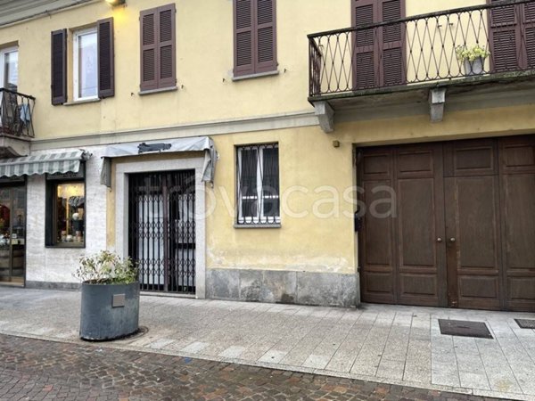 negozio in affitto ad Abbiategrasso