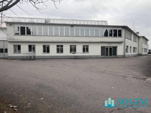 capannone in affitto ad Abbiategrasso