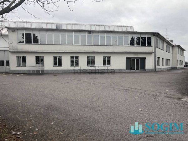 capannone in affitto ad Abbiategrasso