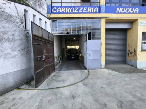 locale commerciale in affitto ad Abbiategrasso in zona Castelletto