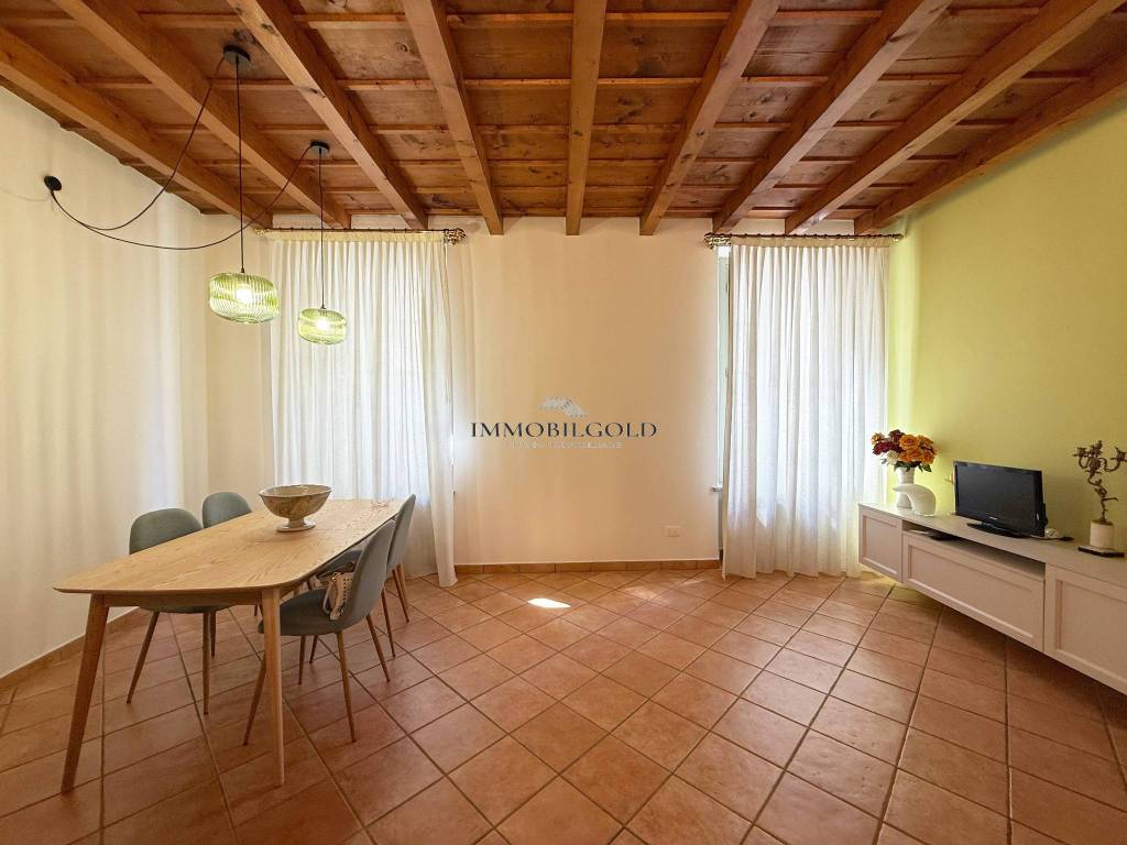 appartamento in affitto ad Abbiategrasso in zona Mendosio