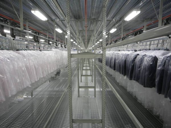 locale commerciale in affitto ad Arese