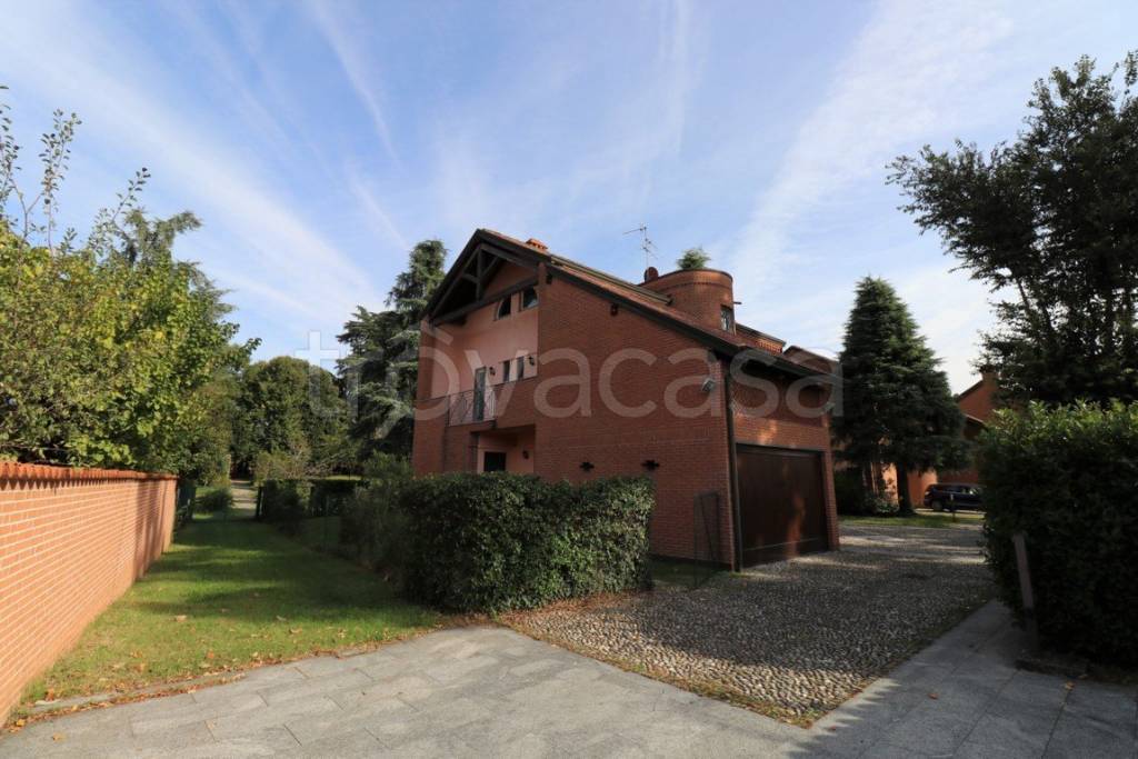 casa indipendente in affitto ad Arese
