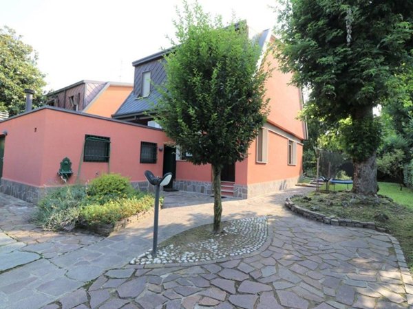 casa indipendente in affitto ad Arese