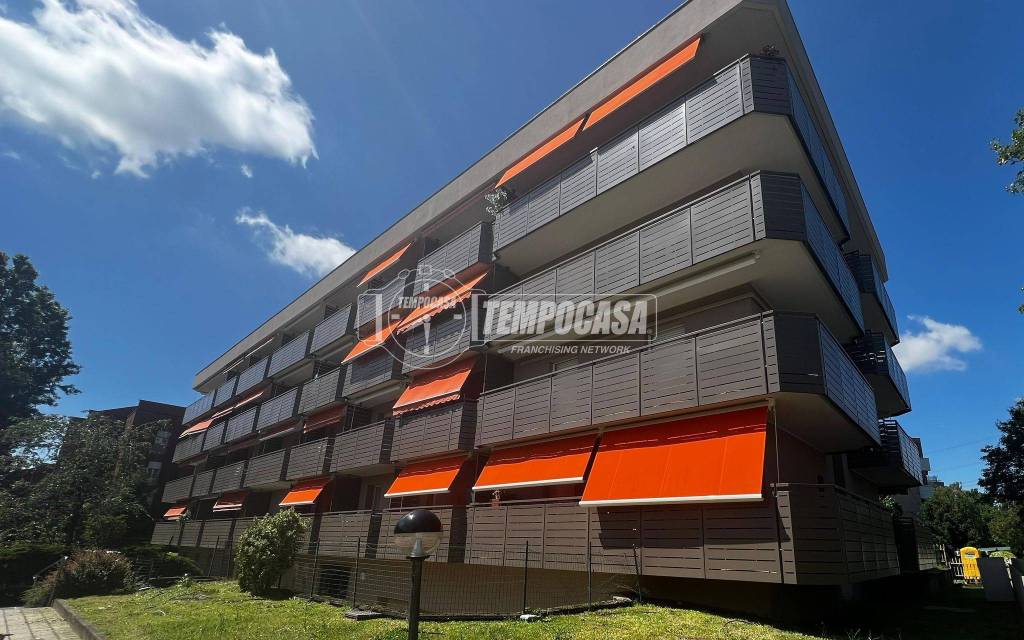 appartamento in affitto ad Arese in zona Valera