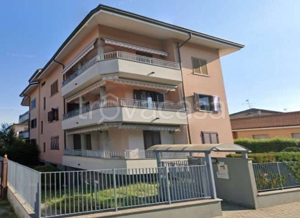 appartamento in affitto ad Arese