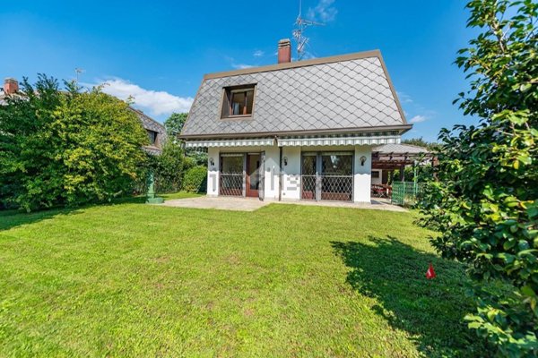 casa indipendente in affitto ad Arese