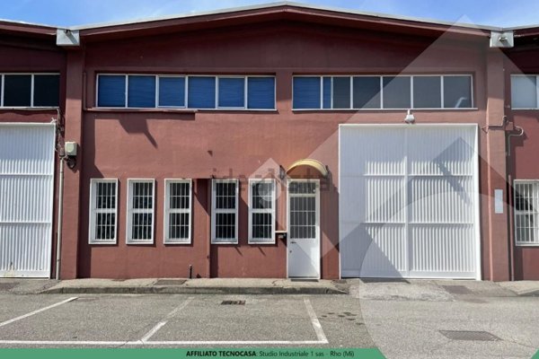 capannone in affitto ad Arese