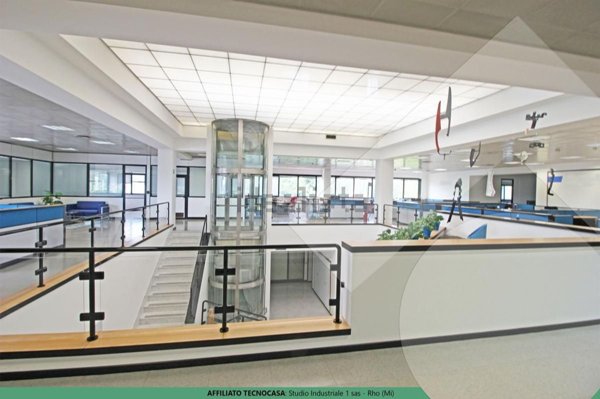 negozio in affitto ad Arese