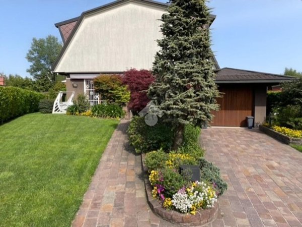 casa indipendente in affitto ad Arese