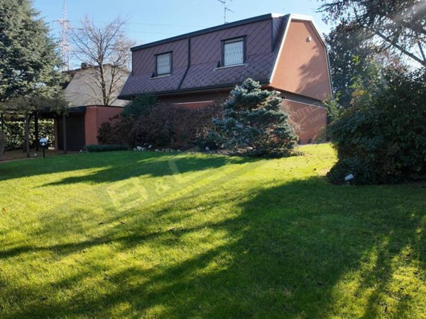 casa indipendente in affitto ad Arese