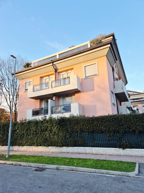 appartamento in affitto ad Arese