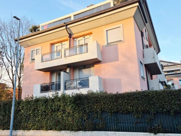 appartamento in affitto ad Arese