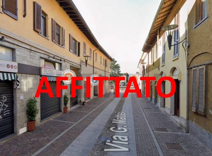 negozio in affitto ad Arese