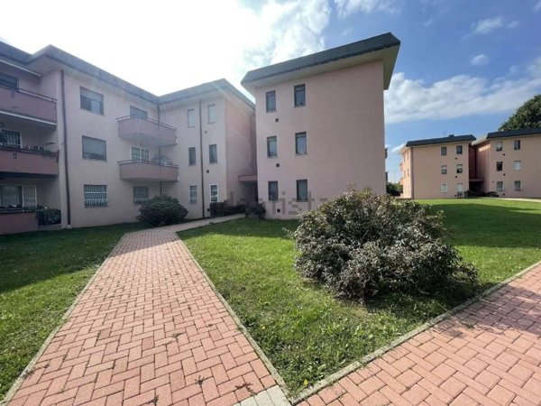 appartamento in affitto ad Arese