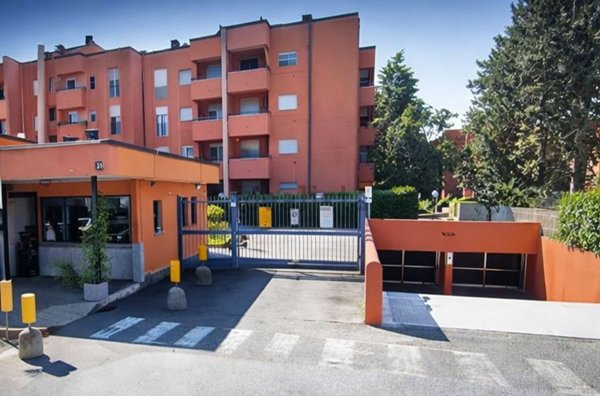 locale di sgombero in affitto ad Arese