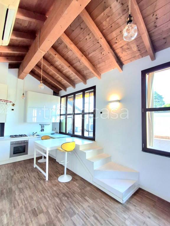 appartamento in affitto ad Arese