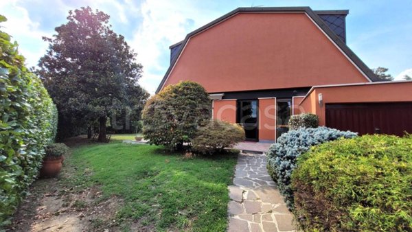 casa indipendente in affitto ad Arese