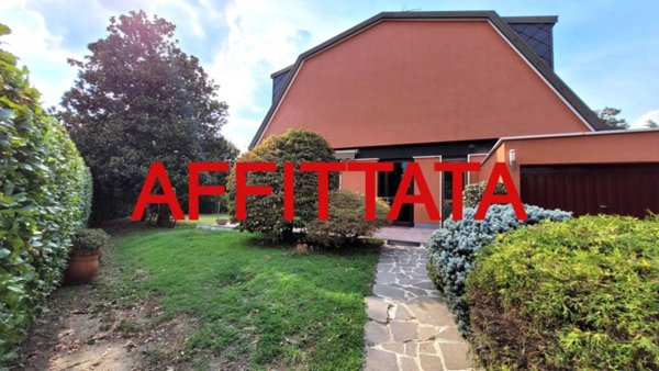 casa indipendente in affitto ad Arese in zona Valera