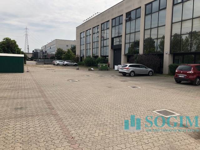ufficio in affitto ad Arese in zona Valera