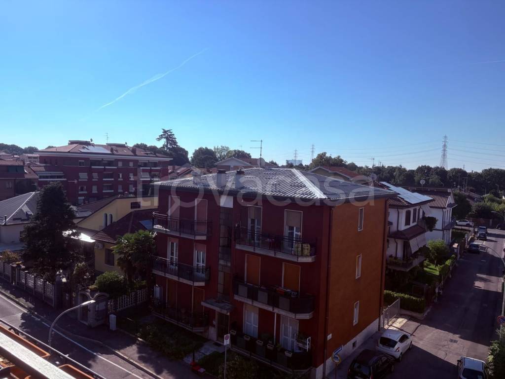 appartamento in affitto ad Arese in zona Valera